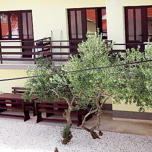 Aparthotel Fresh Dar Orlic ***