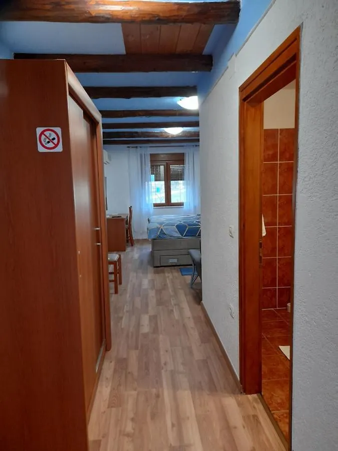 Bed And Breakfast Lovac Kaldanija